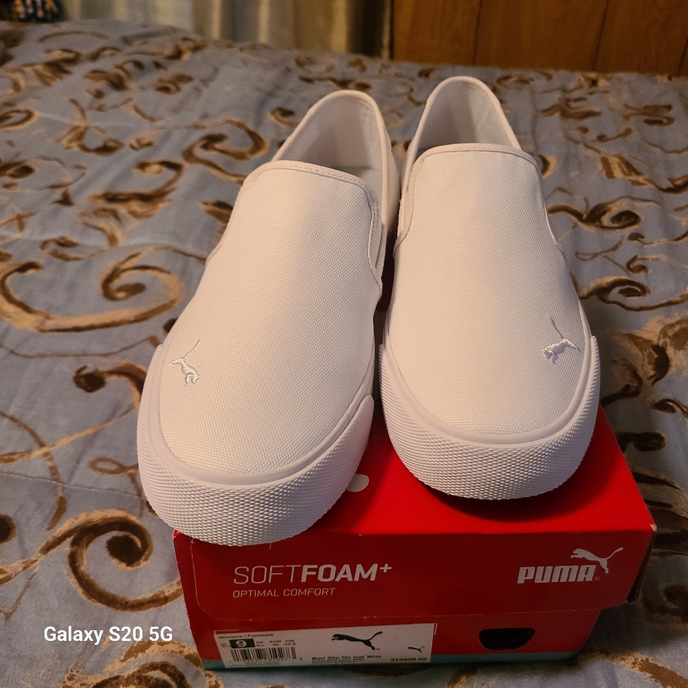 Puma slip on